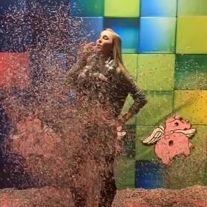 Meet your Posher, Kenzie